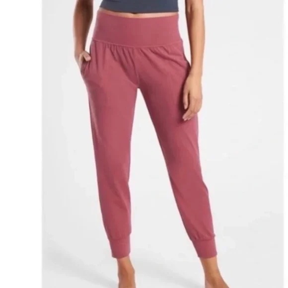Athleta Pants - Athleta Salutation Jogger Powervita Victorian Berry XS EUC